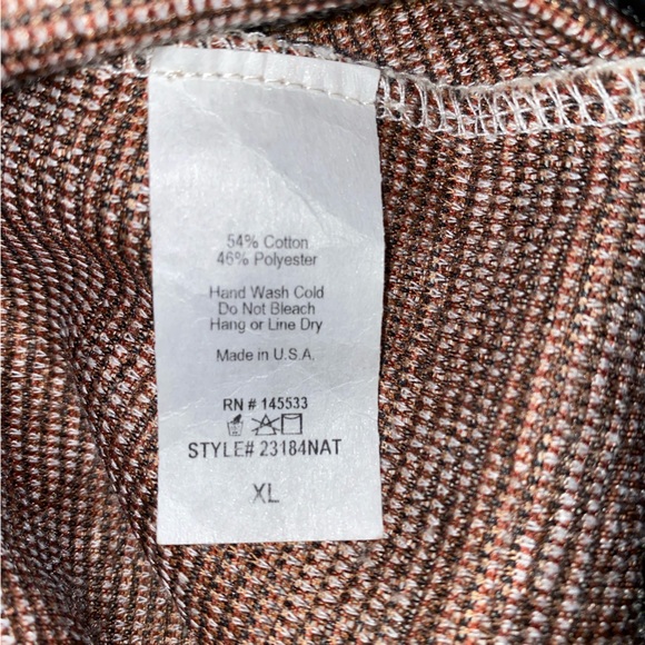 Woven Shell Top with Exposed Zipper and Fringe Detail - Picture 9 of 9